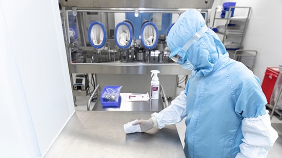 Cleanroom Surface Wiping