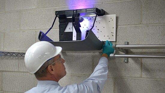 Ecolab LED Fly Light
